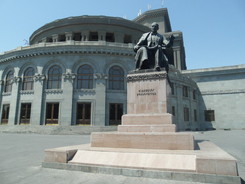 Театр оперы и балета им.Спендиарова в Ереване